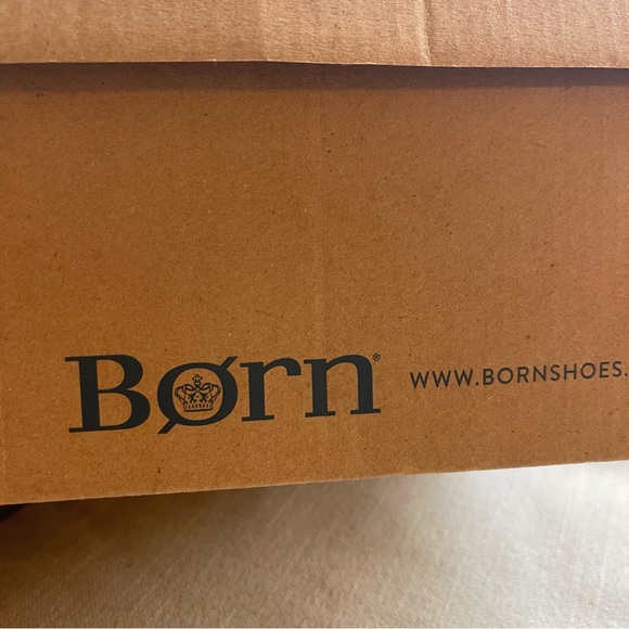 Born Quinn Leather Mid Calf Boots NIB - Picture 6 of 11